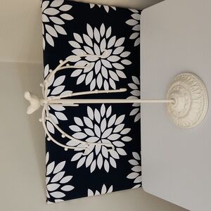 Elegant Cast Iron Bird Jewelry Tree – Cream Finish 12.5" Tall